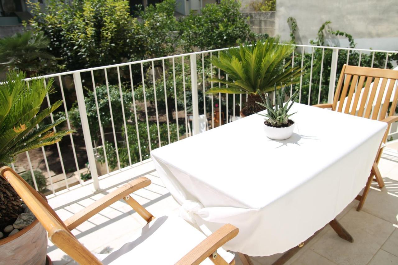 Meraki B&B Lecce Bagian luar foto