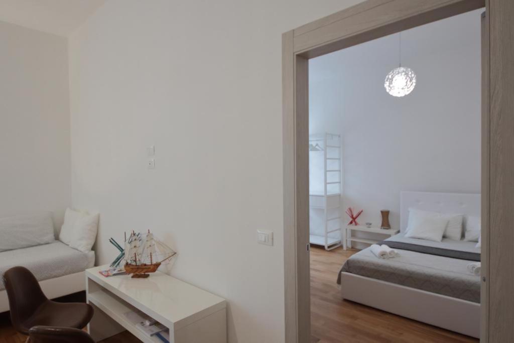 Meraki B&B Lecce Bagian luar foto