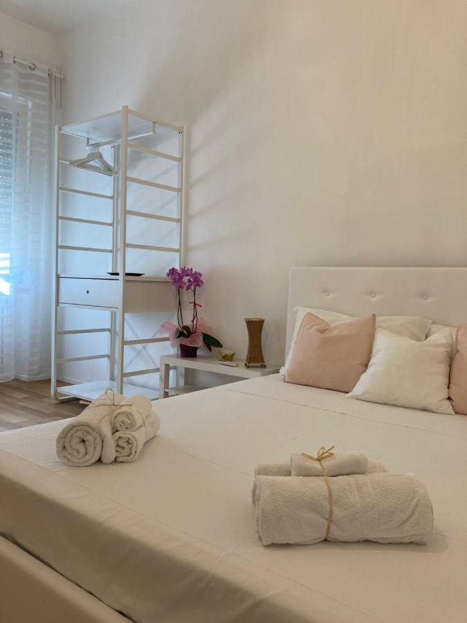 Meraki B&B Lecce Bagian luar foto
